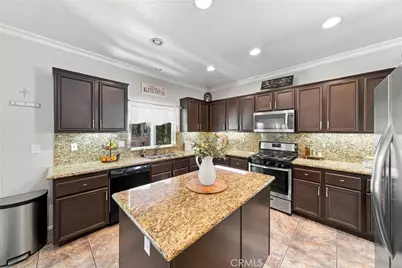 14621 Aztec, Victorville, CA 92394 - Photo 17