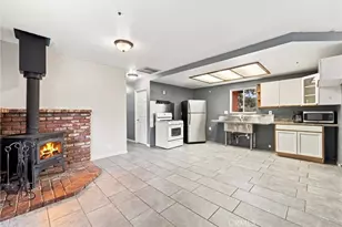 29310 Devils Punch Bowl, Juniper Hills, CA 93553 - Photo 5
