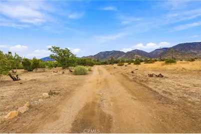 29310 Devils Punch Bowl, Juniper Hills, CA 93553 - Photo 19