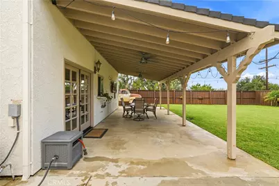 13945 Simshaw Avenue, Sylmar, CA 91342 - Photo 9
