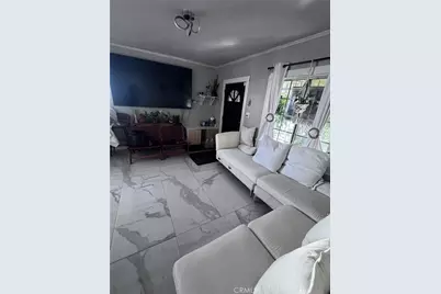 1653 W 68th, Los Angeles, CA 90047 - Photo 3