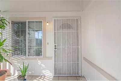 10001 W Frontage #113, South Gate, CA 90280 - Photo 7