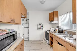 914 W 41st, Los Angeles, CA 90037 - Photo 23