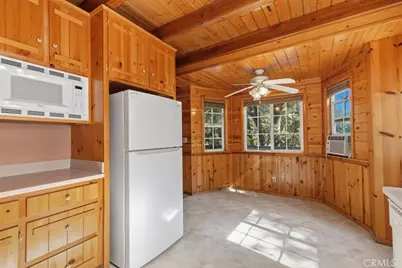 107 Pine Ridge, Crestline, CA 92325 - Photo 15