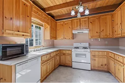 107 Pine Ridge, Crestline, CA 92325 - Photo 13