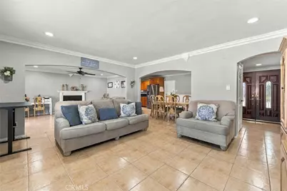 9081 Tangelo Avenue, Fontana, CA 92335 - Photo 9