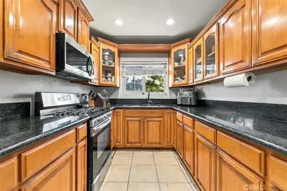 9081 Tangelo Avenue, Fontana, CA 92335 - Photo 13