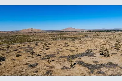 14300 Ave O, Palmdale, CA 93591 - Photo 11
