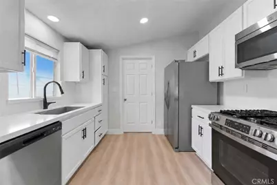 332 S Ramona, Hemet, CA 92543 - Photo 3