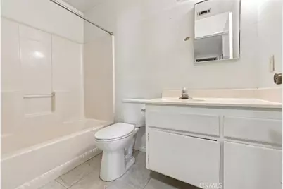 13785 Deauville, Victorville, CA 92395 - Photo 15