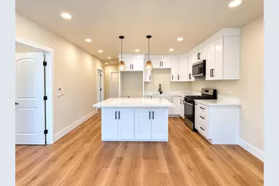 2128 N Bristol, Santa Ana, CA 92706 - Photo 7