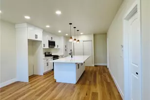 2128 N Bristol, Santa Ana, CA 92706 - Photo 13
