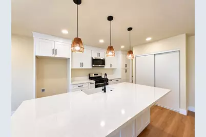 2128 N Bristol, Santa Ana, CA 92706 - Photo 15