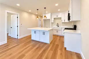 2128 N Bristol, Santa Ana, CA 92706 - Photo 5