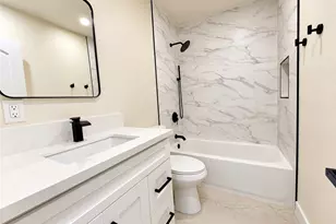2128 N Bristol, Santa Ana, CA 92706 - Photo 19
