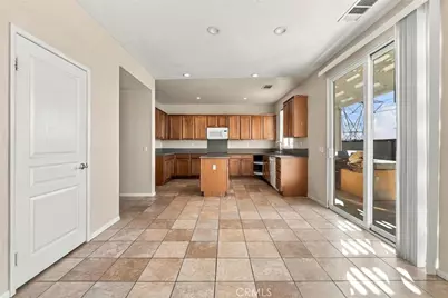 16788 Desert Lily, Victorville, CA 92394 - Photo 13