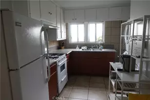 2221 Elsinore, Los Angeles, CA 90026 - Photo 3