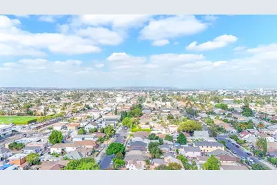975 E 43rd, Los Angeles, CA 90011 - Photo 33