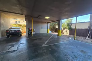 443 W 49th, Los Angeles, CA 90037 - Photo 13