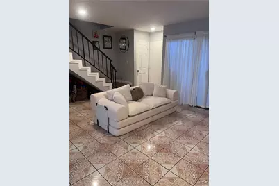 13540 Hubbard St Unit 10, Sylmar, CA 91342 - Photo 5