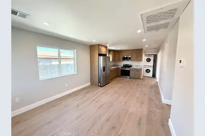 236 E E 99th, Los Angeles, CA 90003 - Photo 19
