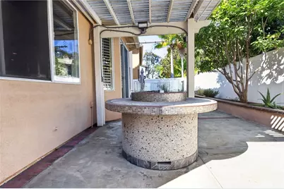 29 Pembroke, Irvine, CA 92618 - Photo 5