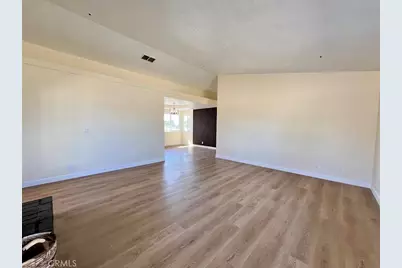 13377 Paramount Road, Phelan, CA 92371 - Photo 5