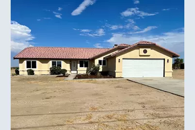 13377 Paramount Road, Phelan, CA 92371 - Photo 1