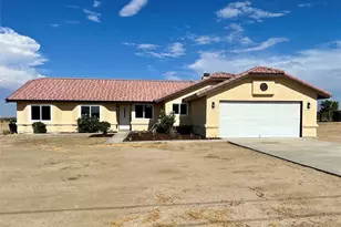 13377 Paramount Rd, Phelan, CA 92371 - Photo 1