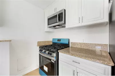 5656 Daisy, 29 Palms MCB, CA 92277 - Photo 9
