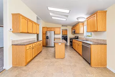 22241 Nisqually Road #77, Apple Valley, CA 92308 - Photo 7