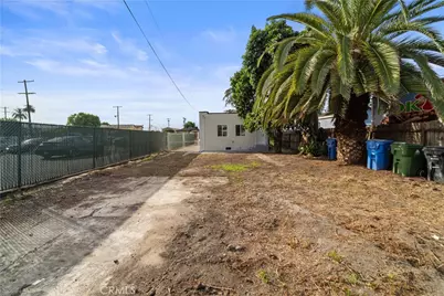 437 E 93rd, Los Angeles, CA 90003 - Photo 29