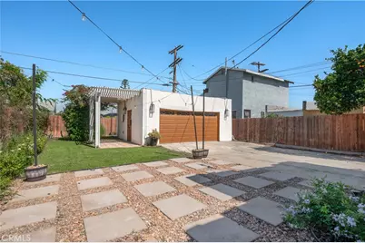 607 W 111th Place, Los Angeles, CA 90044 - Photo 19