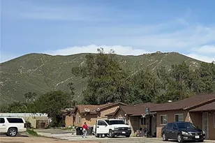 9085 Bellegrave, Riverside, CA 92509 - Photo 5