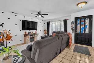 18465 Mountain Meadows, Victorville, CA 92395 - Photo 5