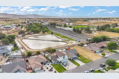 18465 Mountain Meadows, Victorville, CA 92395 - Photo 39