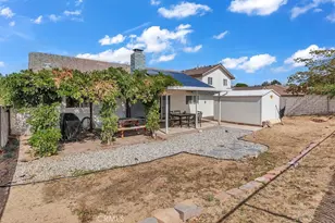 18465 Mountain Meadows, Victorville, CA 92395 - Photo 47