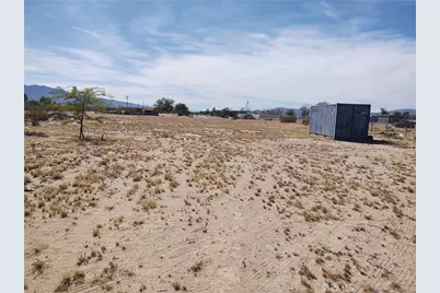 10794 Palomar, Lucerne Valley, CA 92356 - Photo 13