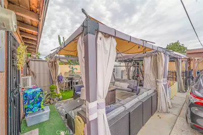 6631 El Selinda Avenue, Bell Gardens, CA 90201 - Photo 7