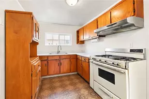 5139 Irvington Pl, Los Angeles, CA 90042 - Photo 17