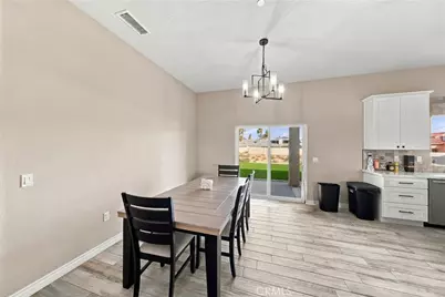 16323 Menahka, Apple Valley, CA 92307 - Photo 17