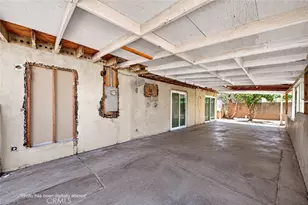 14901 Oswald St, Sylmar, CA 91342 - Photo 11