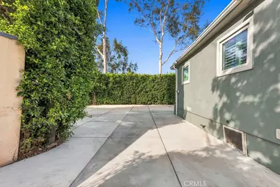 4233 W 25th Street, Los Angeles, CA 90018 - Photo 51