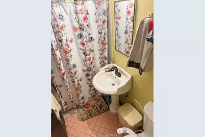 438 E 121st, Los Angeles, CA 90061 - Photo 9