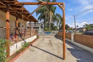 1345 W 89th, Los Angeles, CA 90044 - Photo 13