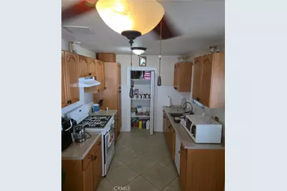 8124 Encino Avenue, Northridge, CA 91325 - Photo 7