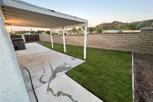 27502 Caraway, Saugus, CA 91350 - Photo 3