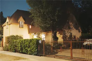 2020 S Gramercy, Los Angeles, CA 90018 - Photo 3