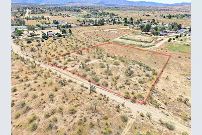 132 E Avenue V13, Pearblossom, CA 93553 - Photo 5