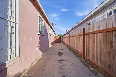 9310 Zamora Avenue, Los Angeles, CA 90002 - Photo 3